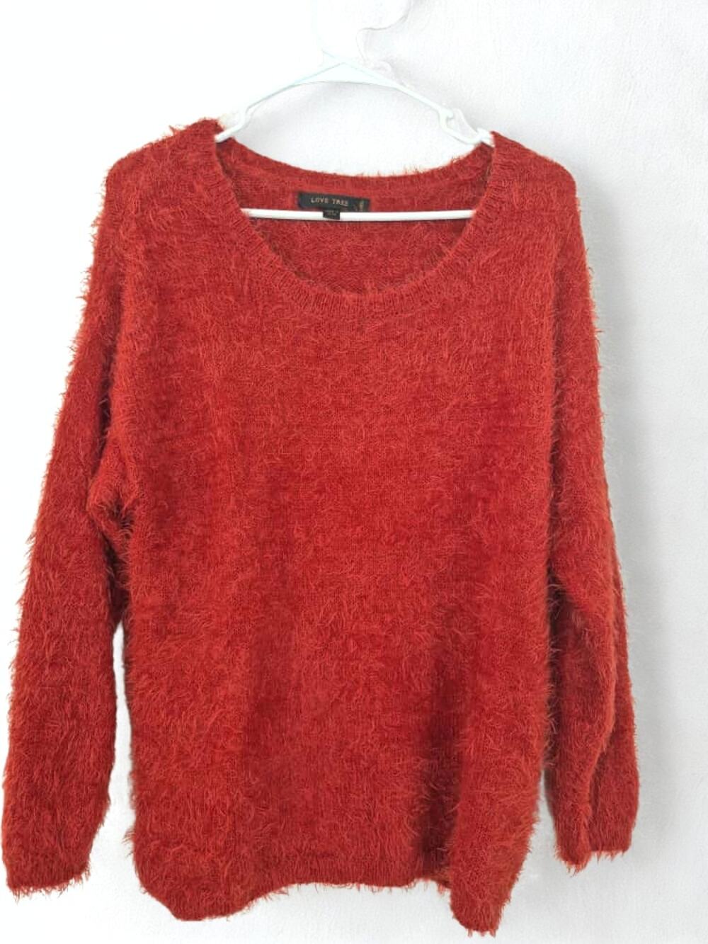Love Tree Women's Sweater Size L Red Fuzzy Eyelash Holiday Christmas Long Sleeve